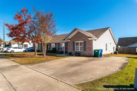 2313 Saddleback Dr #B, Winterville, NC 28590
