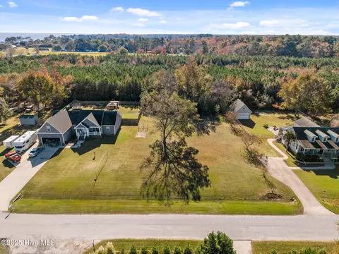 117 Lighthouse Vw, Aydlett, NC 27916