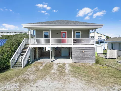 415 N Shore Dr, Surf City, NC 28445