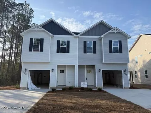 107 Crab Claw Spit Ln, Jacksonville, NC 28546
