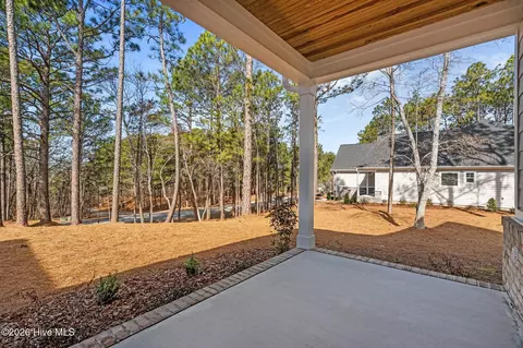 492 Longleaf Dr, West End, NC 27376 photo 7