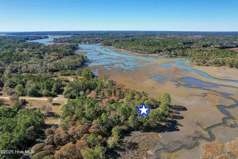 2018 Marsh Acres Ct, Supply, NC 28462