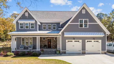 410 Hawthorne Rd, Trent Woods, NC 28562