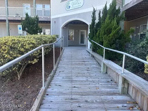 100 Lighthouse Ln #C1, Cedar Point, NC 28584