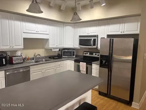 100 Lighthouse Ln #C1, Cedar Point, NC 28584 photo 6