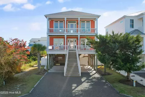 211 Brunswick Ave W, Holden Beach, NC 28462