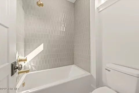 Bath - 310 Sloan Ln, Pinehurst, NC 28374 photo 7 of 9