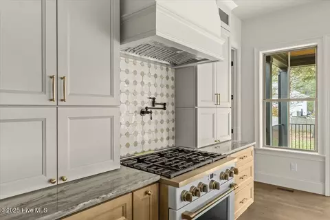 Kitchen - 310 Sloan Ln, Pinehurst, NC 28374 photo 7 of 10