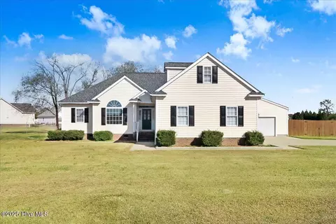 103 Poplar Knoll Rd, Pikeville, NC 27863