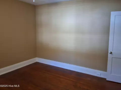 Bedroom - 33 Gapway Rd, Fair Bluff, NC 28439 photo 7 of 10