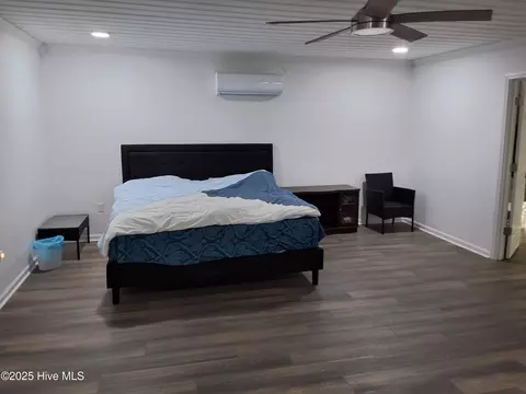 Bedroom - 33 Gapway Rd, Fair Bluff, NC 28439 photo 3 of 10