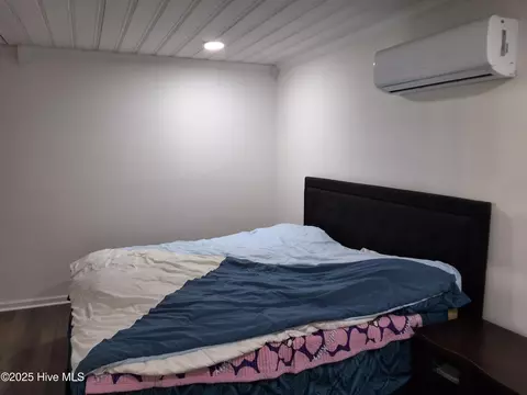 Bedroom - 33 Gapway Rd, Fair Bluff, NC 28439 photo 4 of 10