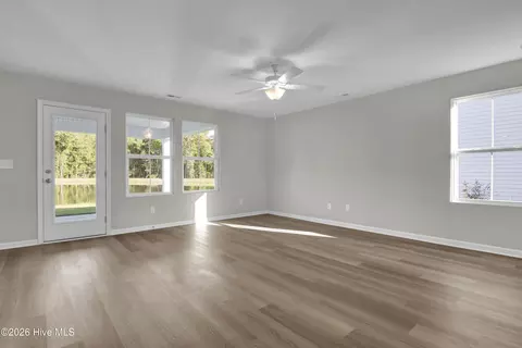 Living - 12 E Farley Dr #62, Hampstead, NC 28443 photo 2 of 4