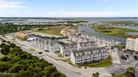 200 Olde Towne Yacht Club Dr #54, Beaufort, NC 28516