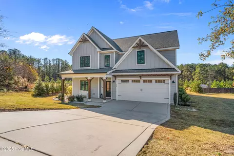 276 Rossborn Ln, Carthage, NC 28327