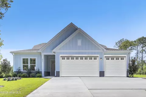 258 Sand Dollar Ln, Southport, NC 28461