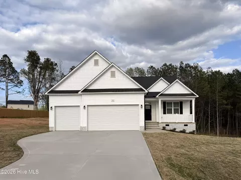 111 Driftwood Ct, Sanford, NC 27330