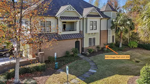 648 Village Park Dr #104, Wilmington, NC 28405