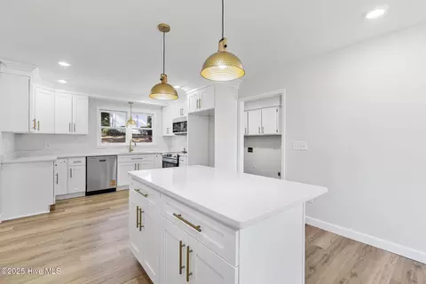 Kitchen - 1408 Edgebrook Dr, Garner, NC 27529 photo 7 of 7