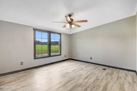 180 Oliver Herring Rd, Mount Olive, NC 28365 photo 13