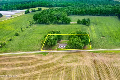 180 Oliver Herring Rd, Mount Olive, NC 28365 photo 4