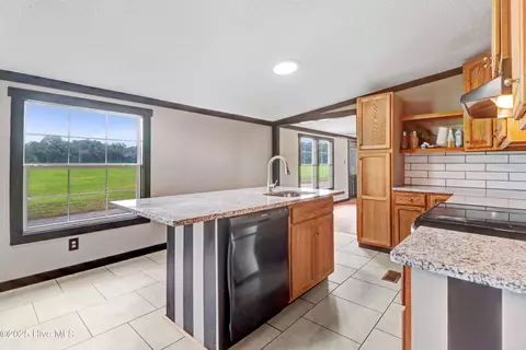 180 Oliver Herring Rd, Mount Olive, NC 28365 photo 11