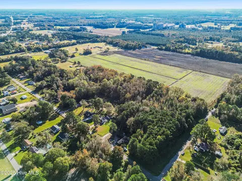 0 S West St, Rose Hill, NC 28458