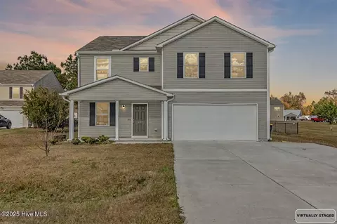 2134 Carriage Dr, Kinston, NC 28504