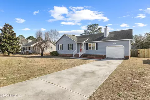 174 Core Rd, Richlands, NC 28574