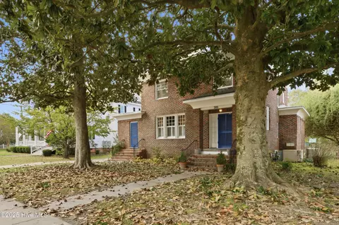 203 N Granville St, Edenton, NC 27932