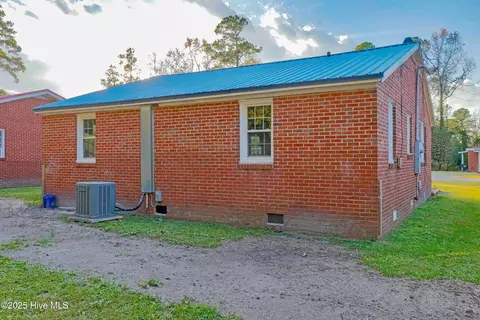 214 Pine St, Wallace, NC 28466 photo 23
