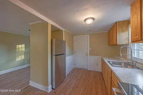 214 Pine St, Wallace, NC 28466 photo 10