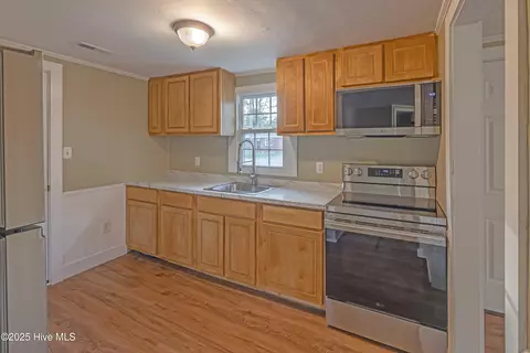214 Pine St, Wallace, NC 28466 photo 11