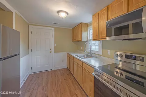214 Pine St, Wallace, NC 28466 photo 9
