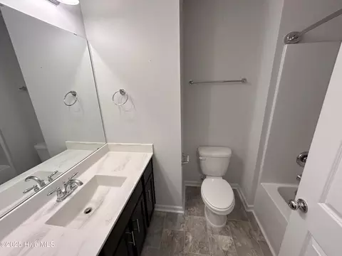 Bath - 84 Aspen Rd, Hampstead, NC 28443 photo 3 of 3