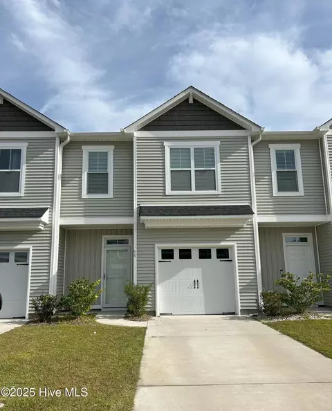 84 Aspen Rd, Hampstead, NC 28443