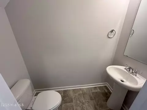 Bath - 84 Aspen Rd, Hampstead, NC 28443 photo 1 of 3