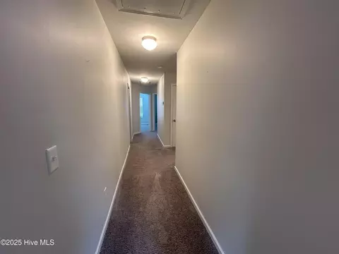 Entry Way - 84 Aspen Rd, Hampstead, NC 28443 photo 5 of 5