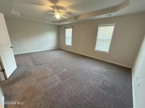 Bedroom - 84 Aspen Rd, Hampstead, NC 28443 photo 2 of 6