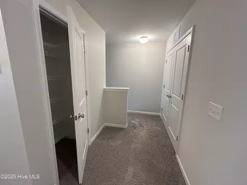 Entry Way - 84 Aspen Rd, Hampstead, NC 28443 photo 4 of 5