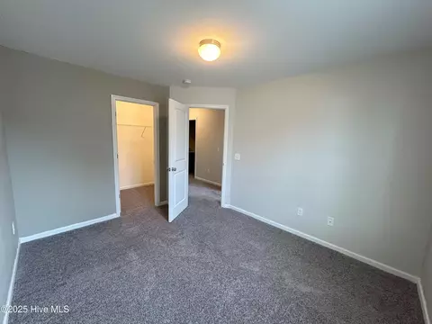 Bedroom - 84 Aspen Rd, Hampstead, NC 28443 photo 5 of 6