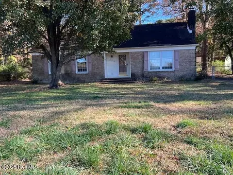 406 S Oak Forest Rd, Goldsboro, NC 27534