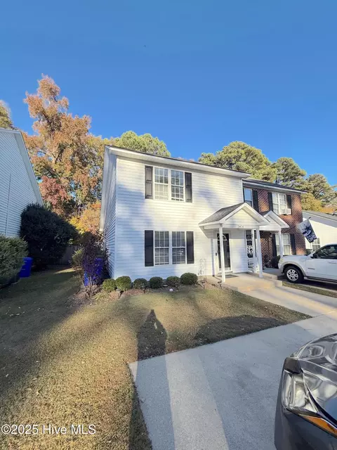 3424 Westgate Dr, Greenville, NC 27834