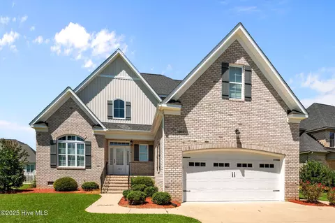 133 Blackwater Dr, Winterville, NC 28590