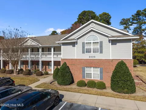 2420 King Richard Ct #G, Greenville, NC 27858
