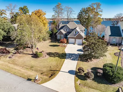 129 Pamlico Ln, Chocowinity, NC 27817