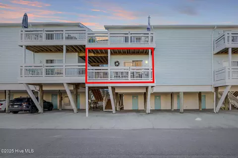 101 Seahorse Ln UNIT D2, Carolina Beach, NC 28428
