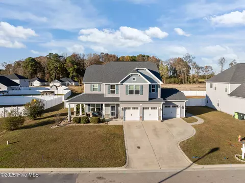 316 Copper Creek Dr, Winterville, NC 28590