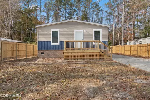 1520 E Northwind Dr SW, Ocean Isle Beach, NC 28469