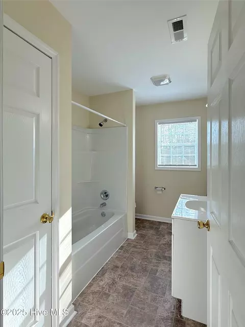Bath - 4876 Loop Rd, Scranton, NC 27875 photo 3 of 3